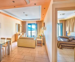 family-suite-1